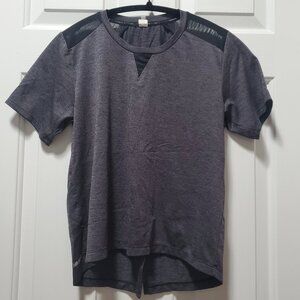 New Balance Black and Gray Running T Shirt | Small